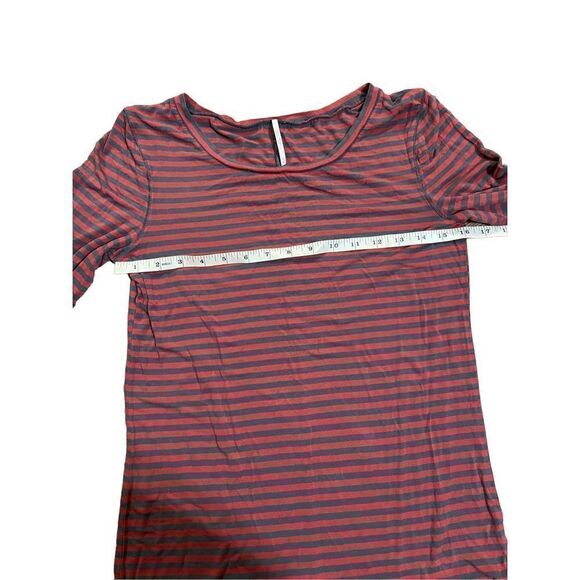 Free People Red Gray Leader Of The Pack Elbow Sleeve Tee Womens M soft stretchy - Picture 5 of 6